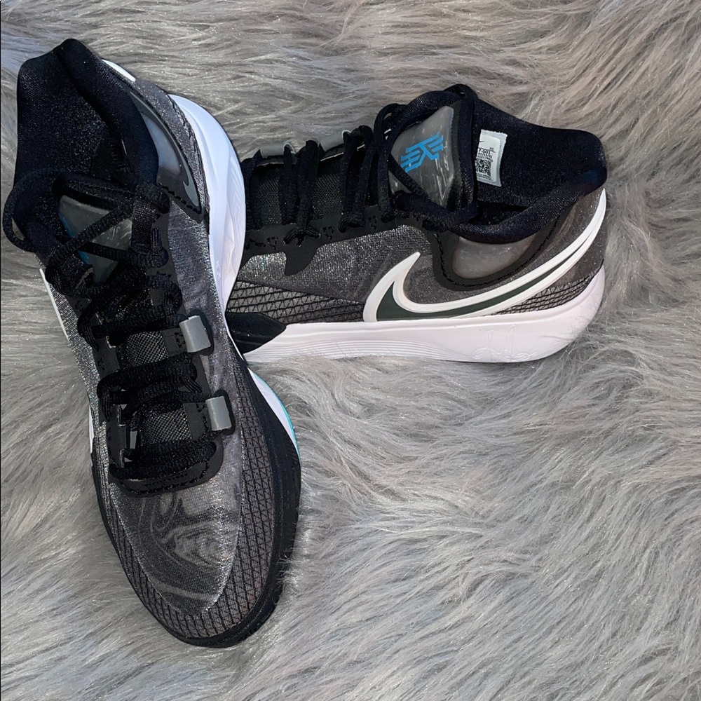 NWB Kyrie Nike Black and Gray Athletic Shoes